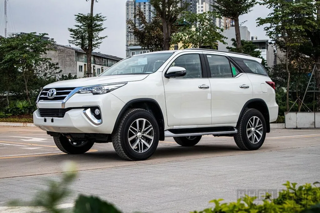 thuê xe 7 chỗ hòa thành tây ninh đi biên hòa