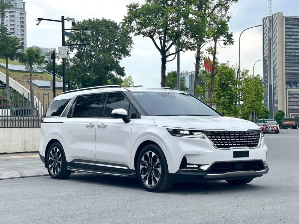 thuê xe 7 chỗ xe sang